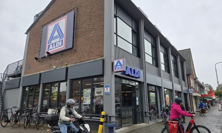 Nieuw Aldi-filiaal geopend aan de Leusderweg, vijfde supermarkt aan de straat