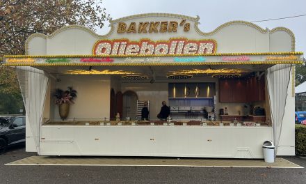 Oliebollenkramen in Amersfoort weer geopend