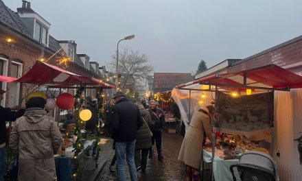 Kerstmarkt vanuit de voortuin