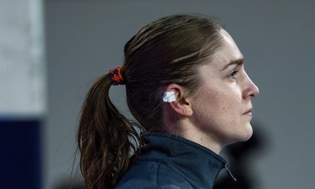 Handbalster Laura van der Heijden stopt met topsport en keert terug naar Amersfoort