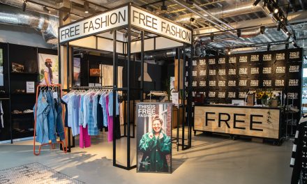Gratis kleding met een serieuze boodschap