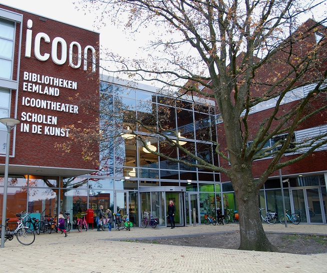Cabarrettalent in de spotlight tijdens finalistentournee in ICOONtheater