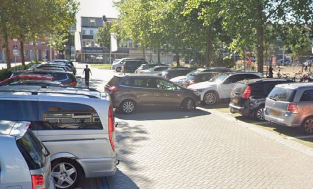 Jaar na dure herinrichting Neptunusplein lijken de problemen nog steeds niet verholpen