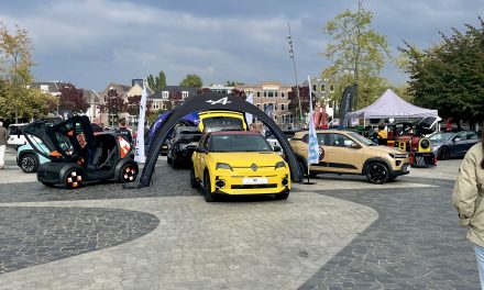 Ontdek Elektrisch trekt veel bekijks op het Eemplein
