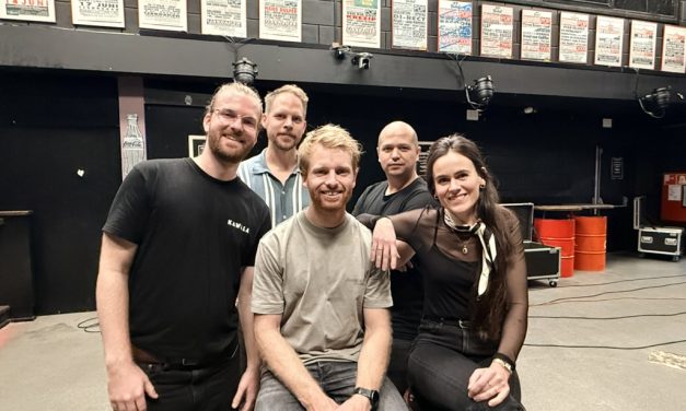 Nieuwe band Almost Grey laat zich voor het eerst horen tijdens Open Mic avond in Leusden