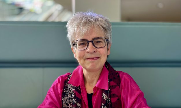 “Geef een boek, koop een boek”: Tweedehands boekwinkel ‘Books 4 Life’ wil het goede naar Amersfoort brengen