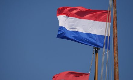 Zorgen om gemeente plannen azc’s