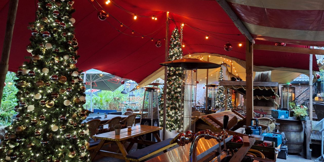 Kerstplantsoen met kerstbomendrank en hot toddy’s