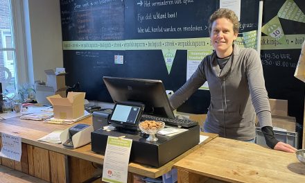 Adoptiekerstboom populair alternatief in Amersfoort