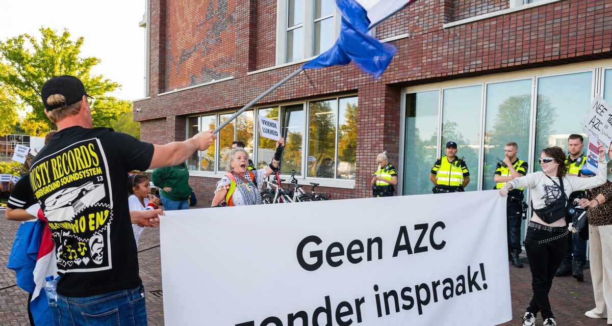 Zo zorgt het COA voor heldere communicatie tijdens nieuwe bewonersbijeenkomsten over AZC’s in Amersfoort