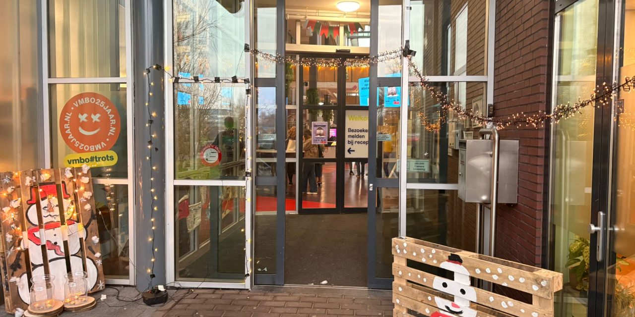 Wintermarkt op middelbare school