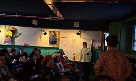 Mario Kart en bier zorgen voor een drukke middag bij pizzeria Bombari in Amersfoort