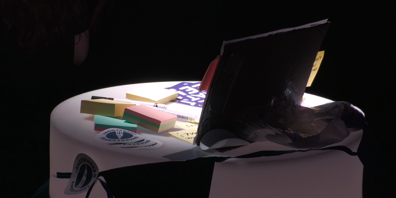 Woningnood en veiligheid staan centraal bij jongeren en politici