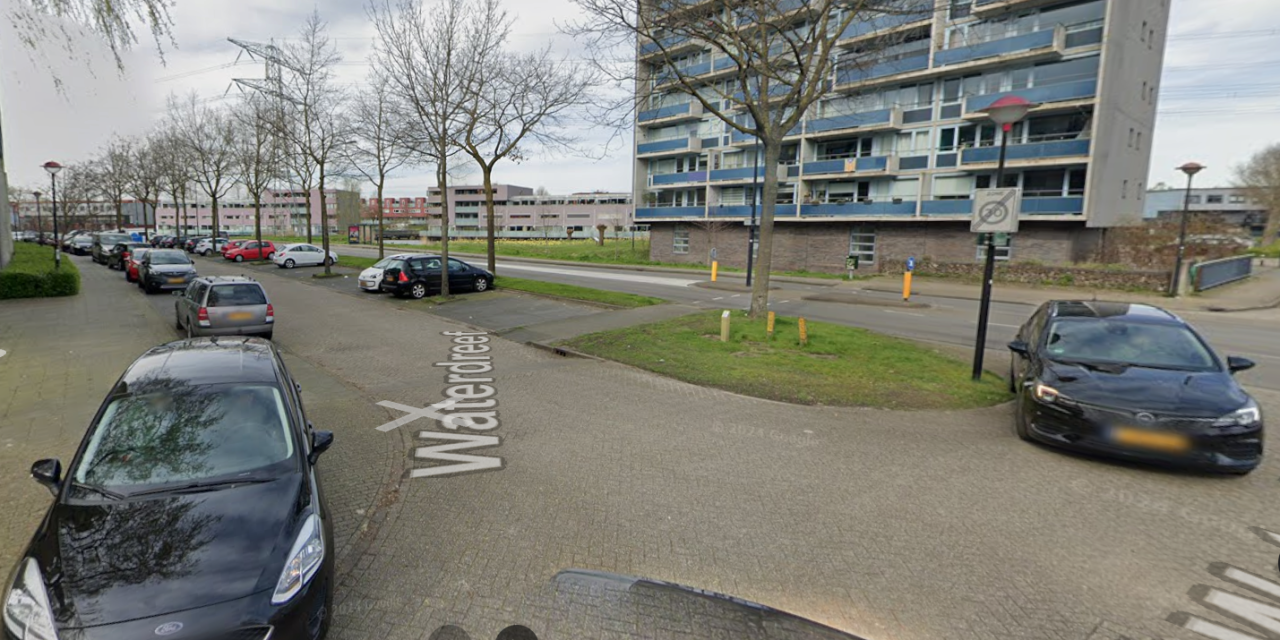 Hoge parkeerdruk in wijk Nieuwland, toch nog geen verplichte parkeervergunning