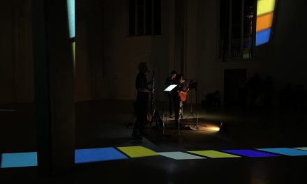 Muziekavond brengt kunst tot leven in Elleboogkerk, maar niet iedereen overtuigd