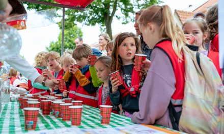 Water tussen de snoepkettingen: strijd om gezonde keuzes tijdens de Avondvierdaagse