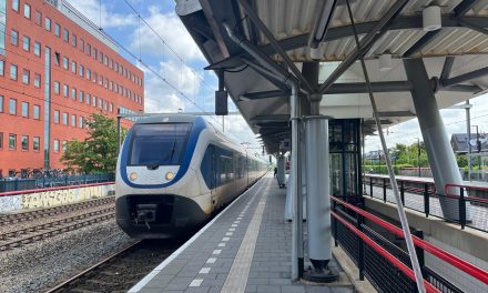 NS start met proef om gratis te reizen, FNV kritisch