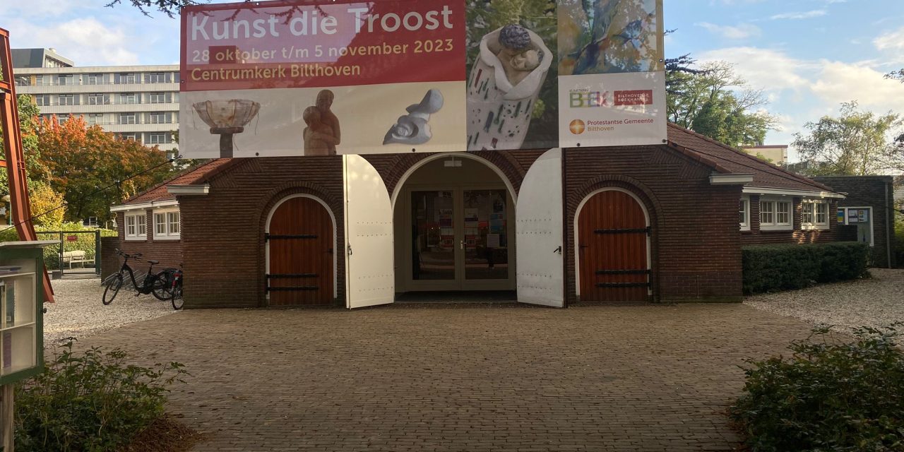 Kunst tentoonstelling in centrumkerk Bilthoven