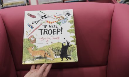 Grootouders voor het Klimaat geven een eerste voorlees ochtend in de bibliotheek in Bilthoven.