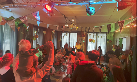 Op dierendag in Hollandsche Rading: Een vrolijke disco vol vreugde en verbondenheid