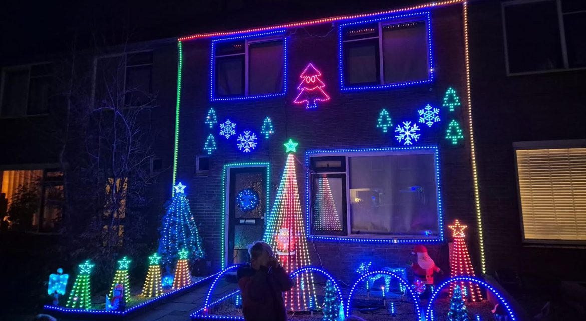 Unieke lichtshow in Maartensdijk