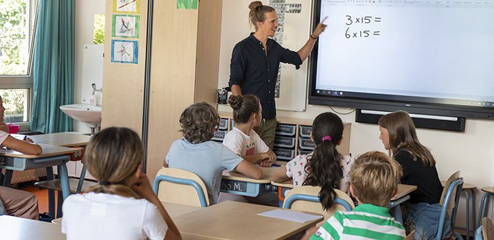 De achterstandsscore in De Bilt is omlaag gegaan: kinderen in De Bilt krijgen nu beter onderwijs.