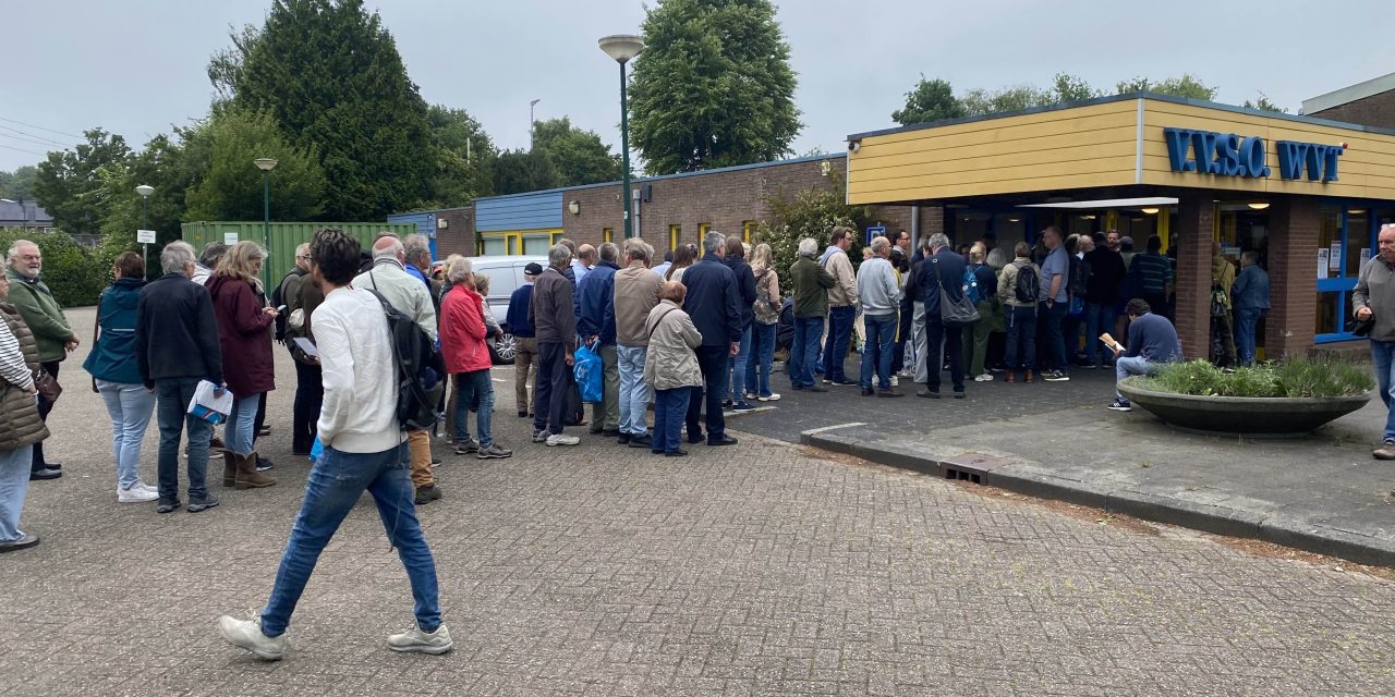 Van Boekenliefhebbers voor Boekenliefhebbers: De WVT-Beurs Barst Los