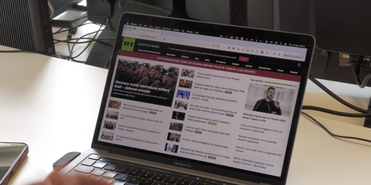 Hoe digitaal weerbaar is De Bilt? “Ik kan in het gemeentehuis gewoon op Russia Today”