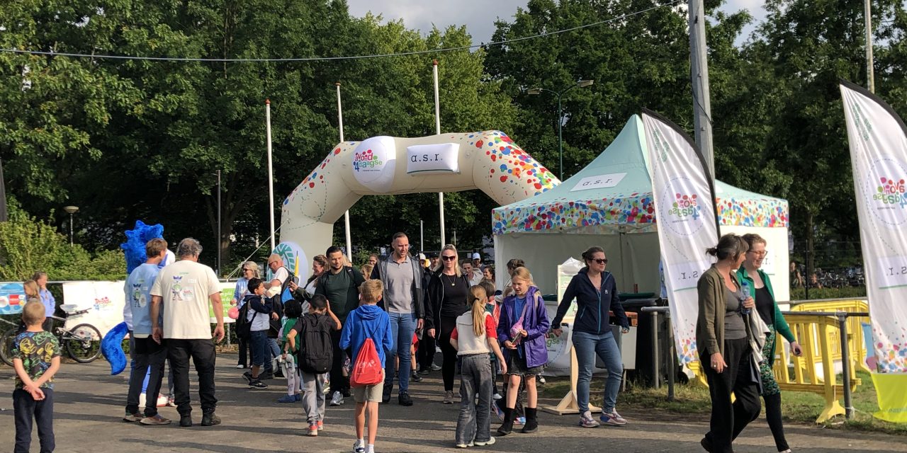 Komkommer of kilozak snoep? De Bilt zoekt balans tussen traditie en gezond eten tijdens avondvierdaagse
