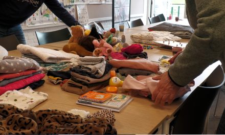 SP zamelt babyspullen in voor gezinnen in armoede 