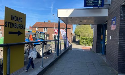 Tussen rode potloden en idealen: waarom mensen de lokale politiek in gaan