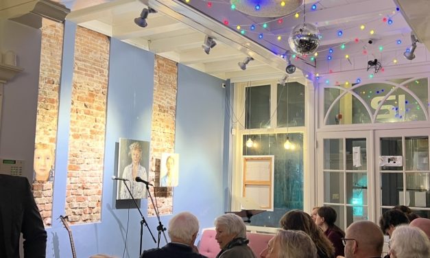 Een Poëzieavond met stadsdichter Marcia Ottevanger