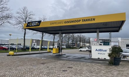 Benzineprijs blijft hoog: ‘Meer dan de helft gaat naar de overheid’ 