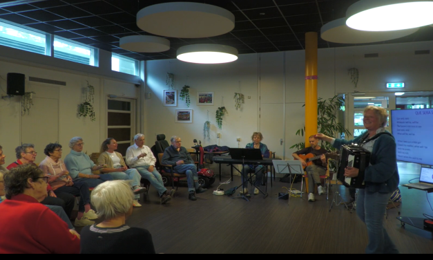 Het jaar van de vrijwilliger bloeit op tijdens het Grijze Koppen Orkest