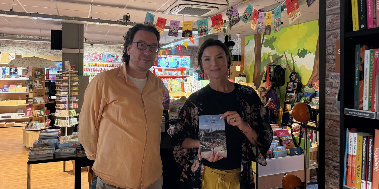 Culemborgers in gesprek over Gaza tijdens boekenbrunch met Anna Krijger