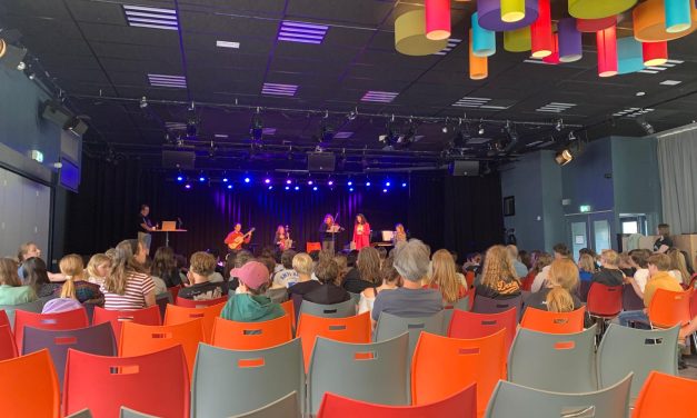 Middelbare scholieren ontdekken 17eeuwse muziek in een modern jasje