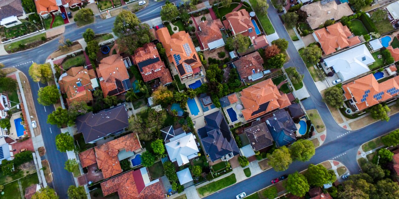 Verkoopprijzen woningen gaan door het dak!