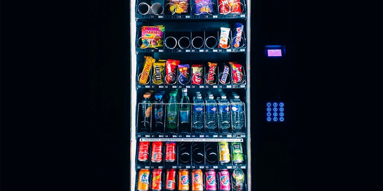 Aankoopgedrag van studenten bij het snackautomaat: prijs, gezondheid of toch interfaceproblemen.