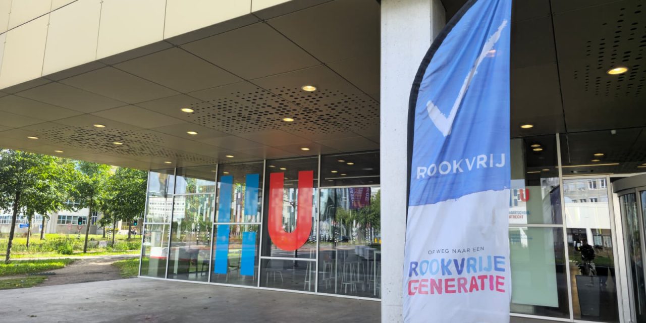 Rookvrije zones op papier, maar niet in de praktijk: waarom studenten toch binnen rookvrije zones roken