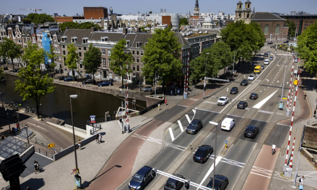 Luchtkwaliteit Weesperstraat verbetert licht sinds 30 km/u-maatregel