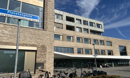 Overlast probleem door jongeren op Planetenplein na inzet van gemeente nog steeds niet opgelost