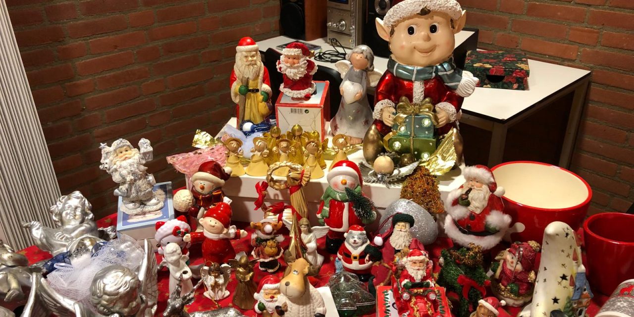 Meer spullen dan ooit bij kerstrommelmarkt in Bilthoven