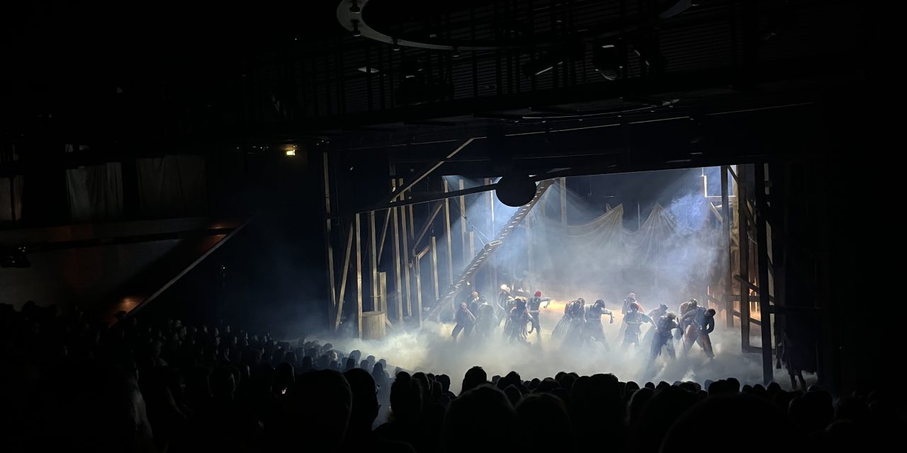 Het Hofplein theater wordt 40 en viert dat met voorstelling Peter Pan