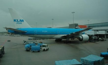 Kaag en Braassem wil nachtverbod voor vliegen op Schiphol