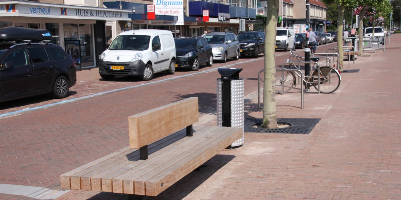 Verkeerspalen zorgen in het weekend voor onrust in de Nieuwstraat