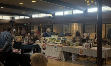 Buurthuis Bilthoven blijkt onmisbaar als ontmoetingsplek: paaskunstmarkt trekt na vijf jaar meer bezoekers dan ooit