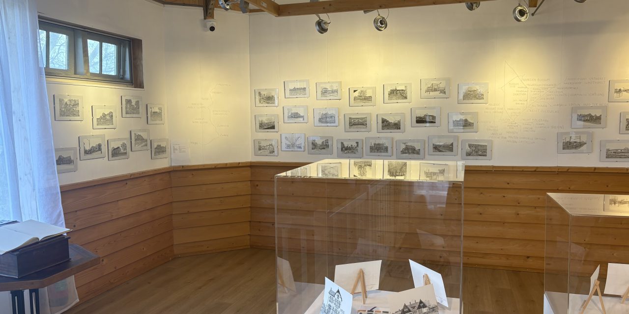 Expositie over treinstations laat bezoekers anders kijken naar alledaagse plekken
