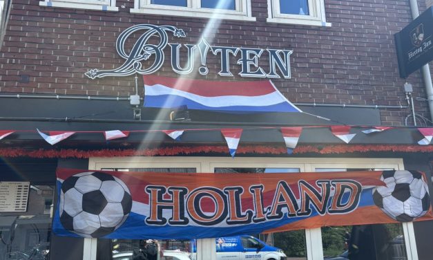 WK-koorts in De Bilt: Café Buiten maakt zich op voor het grootste toernooi ooit