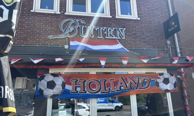 Oranje sfeer groeit in De Bilt: Grand Café BUITEN maakt zich op voor WK voetbal