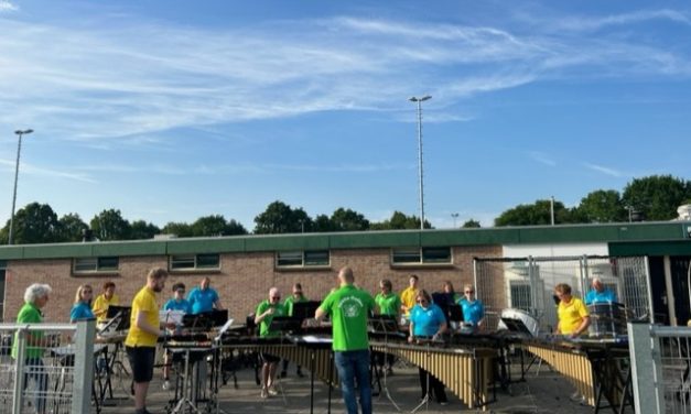 Live muziek zorgt voor extra sfeer tijdens Avondvierdaagse in De Bilt